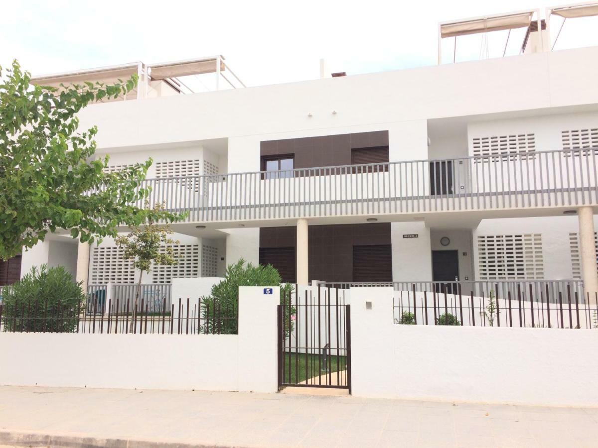 Exclusive New Apartment On The Beach Pilar de la Horadada Buitenkant foto