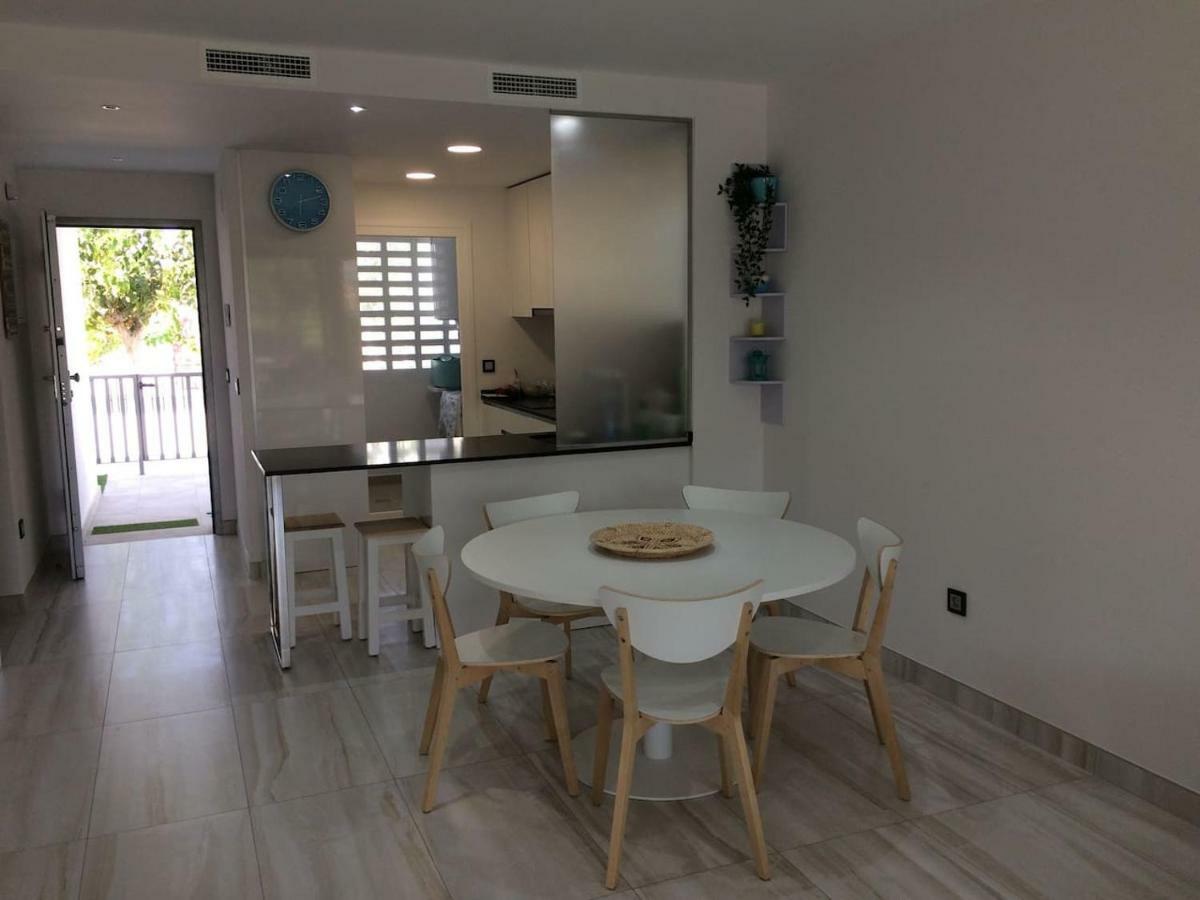 Exclusive New Apartment On The Beach Pilar de la Horadada Buitenkant foto